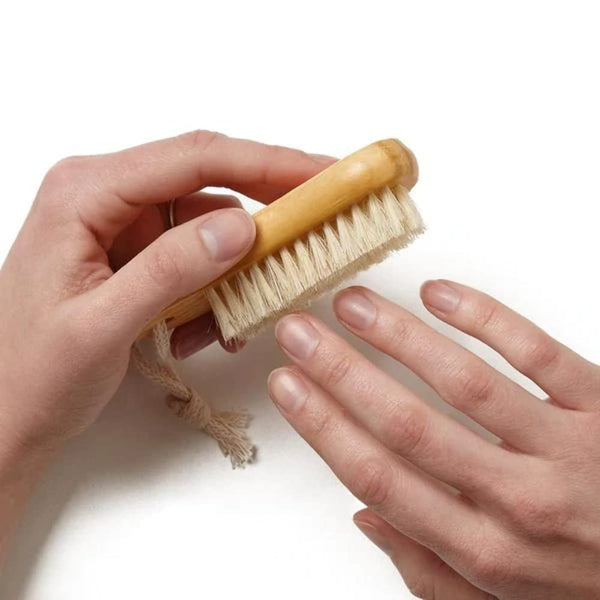 Cedar Nail Brush - Baudelaire