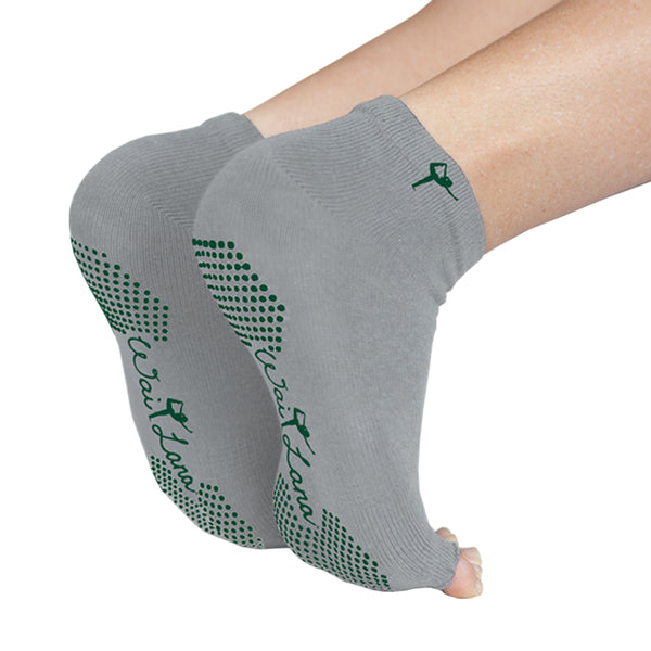 Yogi Feet (Wai Lana)